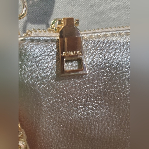 Jen & Co. Riley Vegan Crossbody - Picture 2 of 5